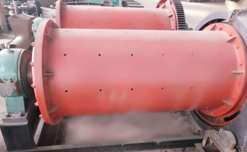 進入到球磨機的裏麵物料的大小